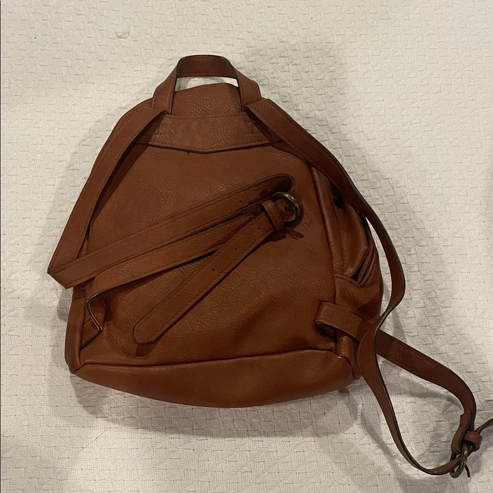 Universal Thread Tan Mini Backpack - Picture 3 of 4